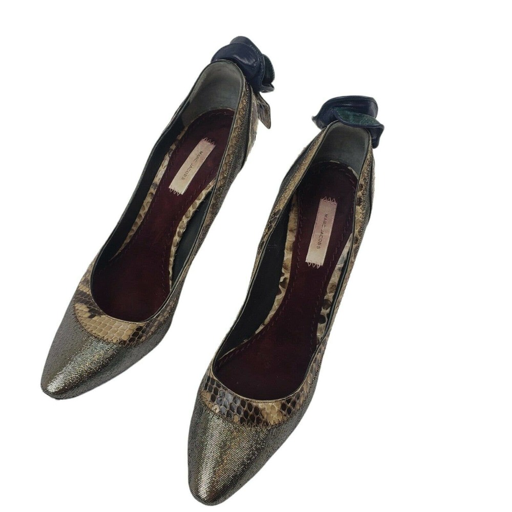 Marc Jacobs Women's Python/Leather Flower Accent … - image 3